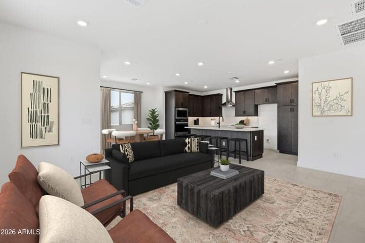 2121 W SONORAN DESERT Drive #155, Phoenix, AZ