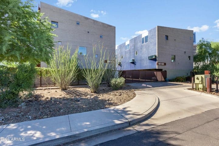 1145 E WHITTON Avenue #1008, Phoenix, AZ