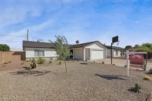 4218 W Grisworld Road, Phoenix, AZ