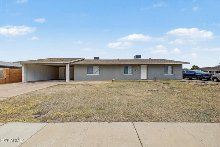 8102 W Heatherbrae Drive, Phoenix, AZ