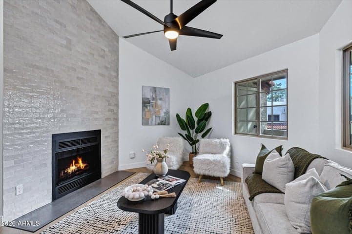 2020 W UNION HILLS Drive #244, Phoenix, AZ