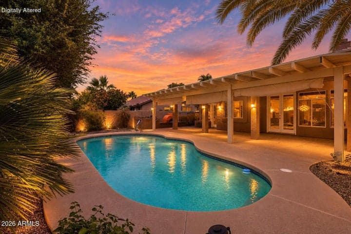 19810 N 84th Drive, Peoria, AZ