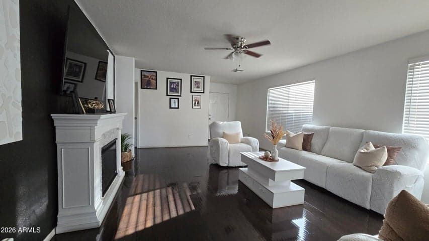 4134 W CACTUS WREN Drive, Phoenix, AZ