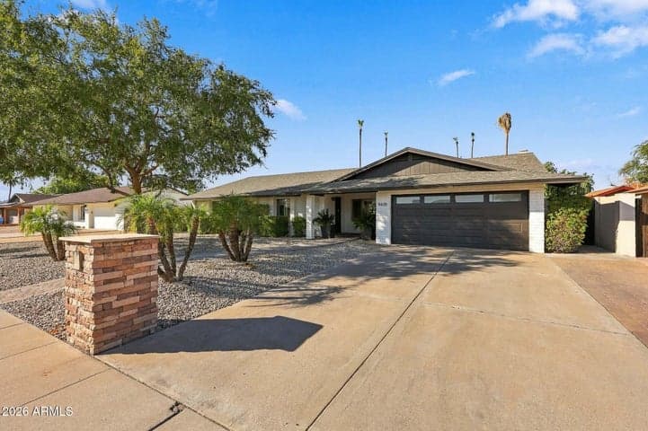 4438 E VOLTAIRE Avenue, Phoenix, AZ