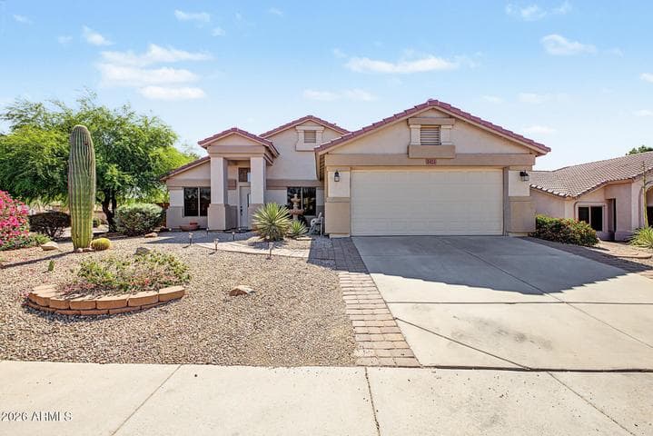 6403 W LARIAT Lane, Phoenix, AZ