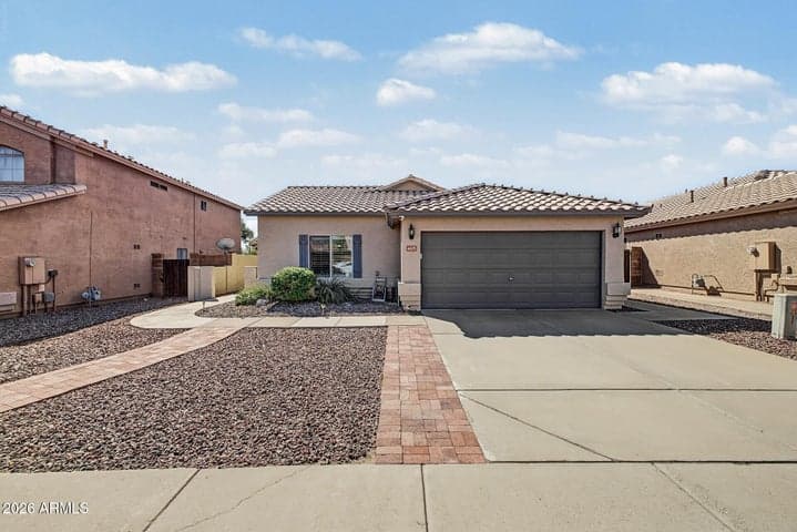 4675 E SUMMERHAVEN Drive, Phoenix, AZ