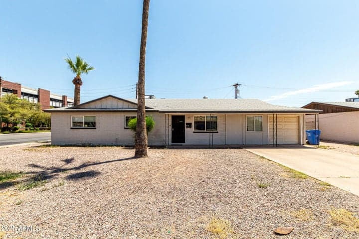 3501 W GEORGIA Avenue, Phoenix, AZ