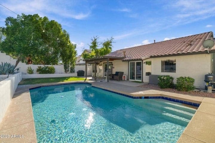 1436 E CHARLESTON Avenue, Phoenix, AZ