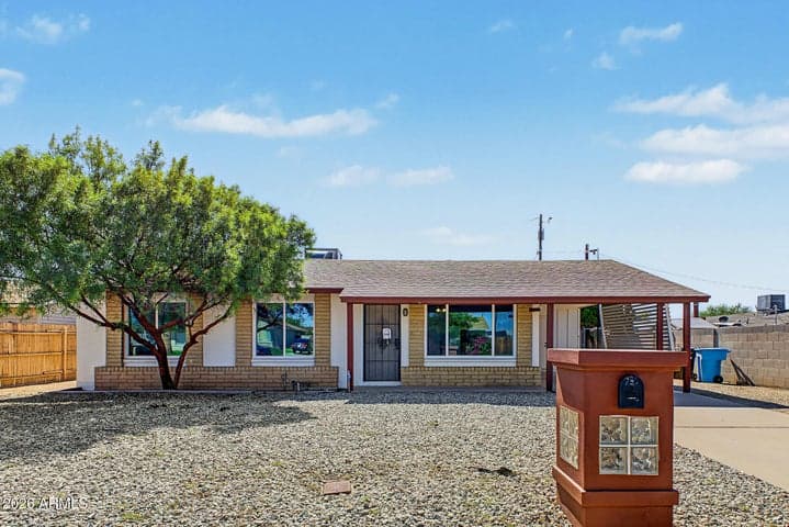1525 W HARTFORD Avenue, Phoenix, AZ