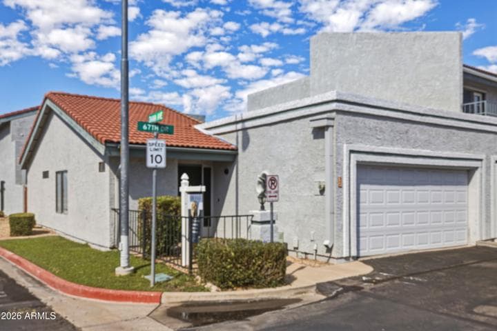 8702 N 67TH Drive, Peoria, AZ