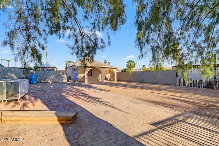 1613 S 4TH Street, Phoenix, AZ