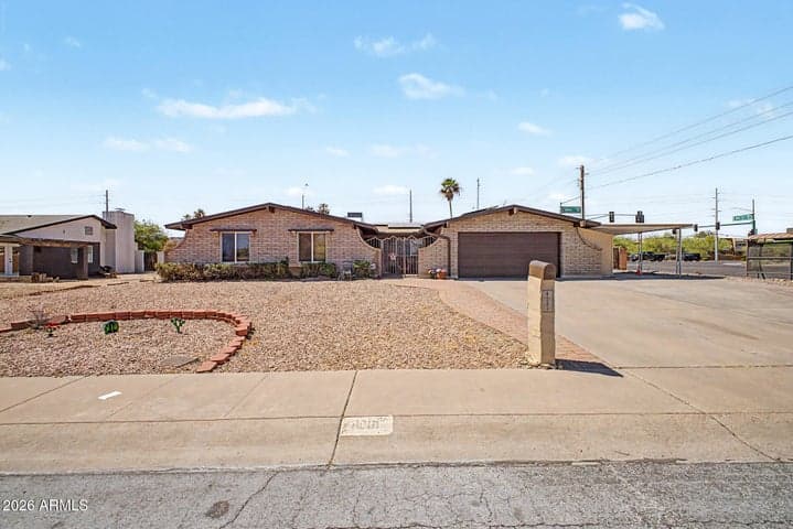 4001 E HANCOCK Drive, Phoenix, AZ