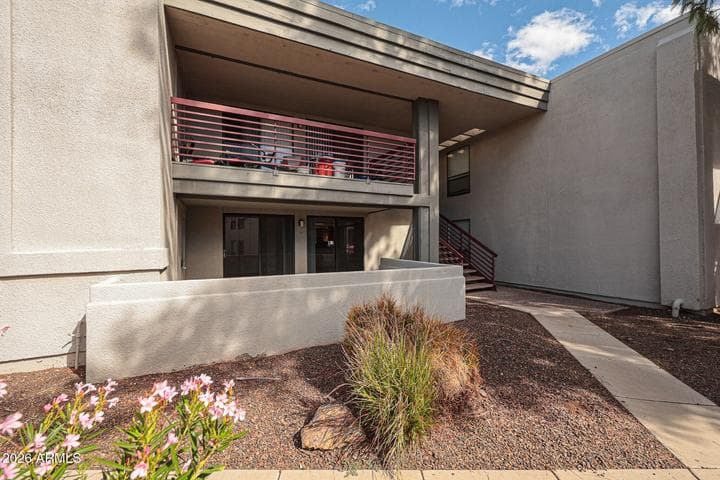 3420 W DANBURY Drive #C121, Phoenix, AZ