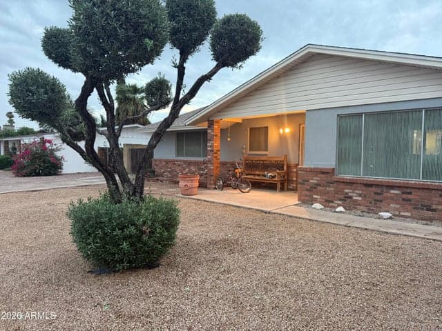3931 E DESERT COVE Avenue, Phoenix, AZ