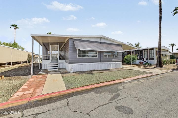 2650 W UNION HILLS Drive #320, Phoenix, AZ
