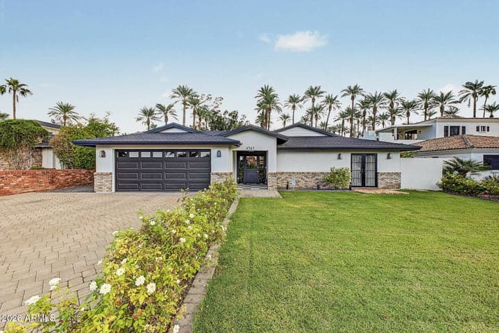 4541 N 43RD Street, Phoenix, AZ