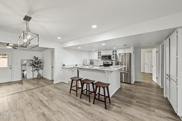 2613 E MICHIGAN Avenue, Phoenix, AZ