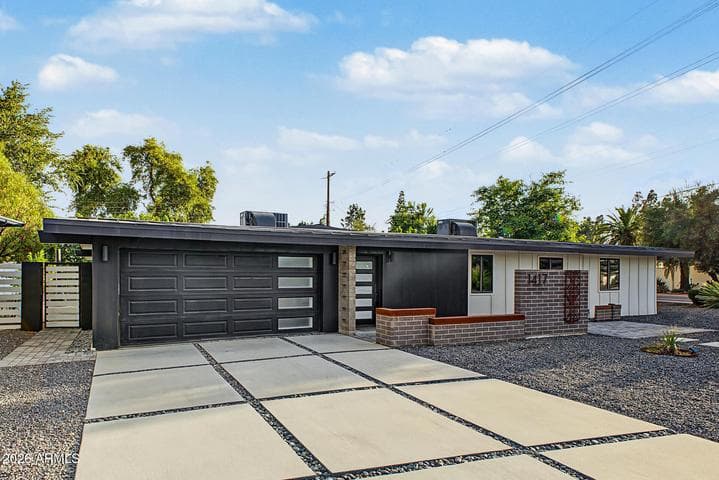 1417 W GLENN Drive, Phoenix, AZ