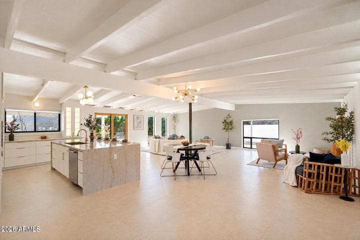 5809 N 11TH Street, Phoenix, AZ