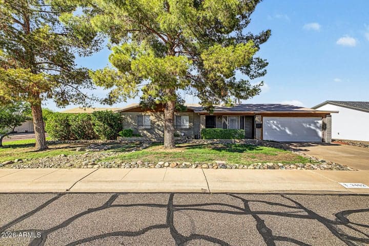 3402 E PARADISE Drive, Phoenix, AZ