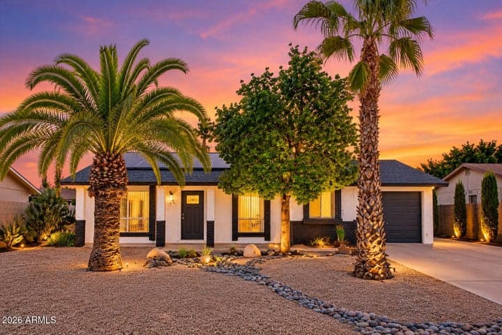 313 W PIUTE Avenue, Phoenix, AZ