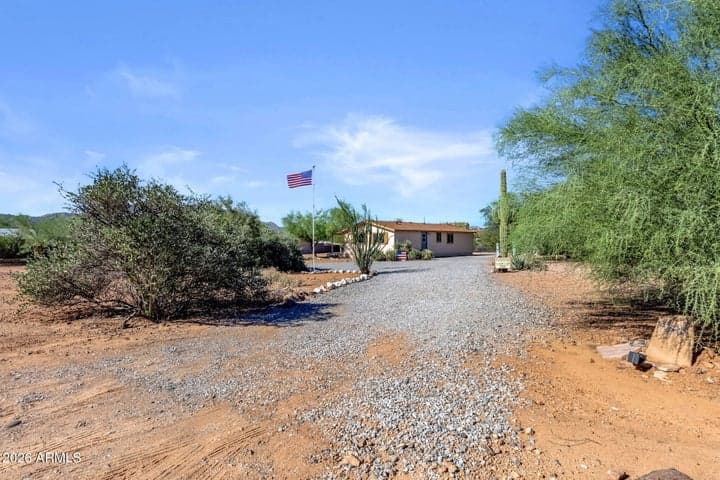 42011 N 3RD Street, Phoenix, AZ