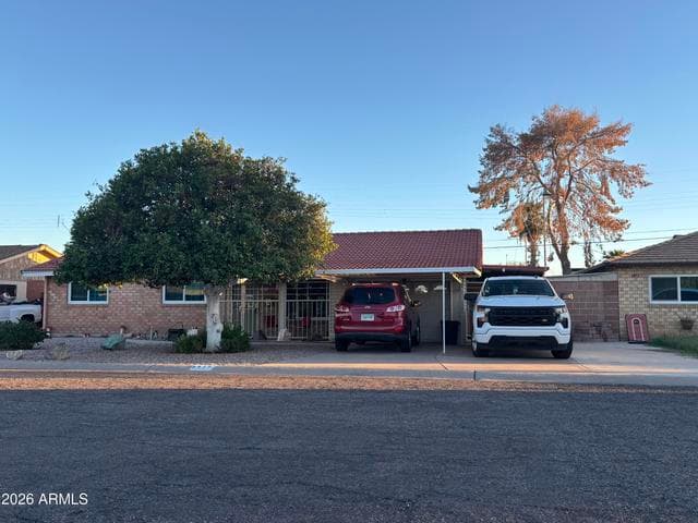 3915 W KEIM Drive, Phoenix, AZ
