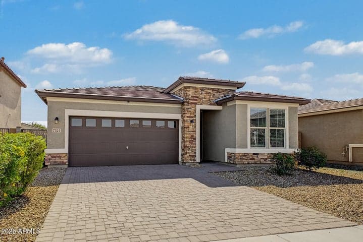 7521 W SUPERIOR Avenue, Phoenix, AZ
