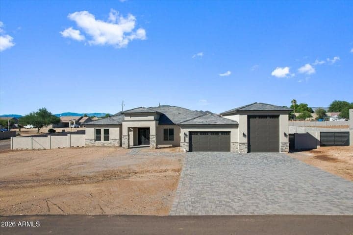 1672 W LAVITT Lane, Phoenix, AZ