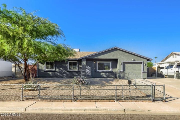 3220 W GROVERS Avenue, Phoenix, AZ