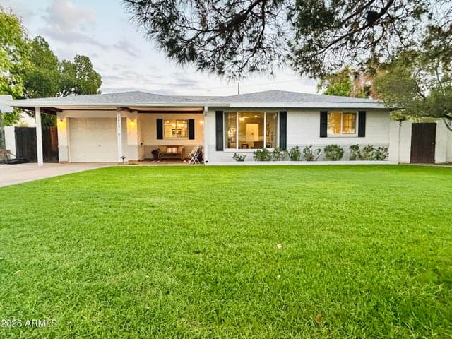 3839 E VERNON Avenue, Phoenix, AZ
