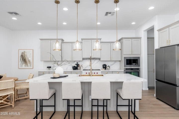 1528 W RED BIRD Road, Phoenix, AZ