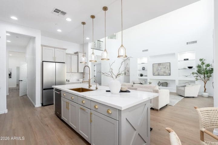 1528 W RED BIRD Road, Phoenix, AZ