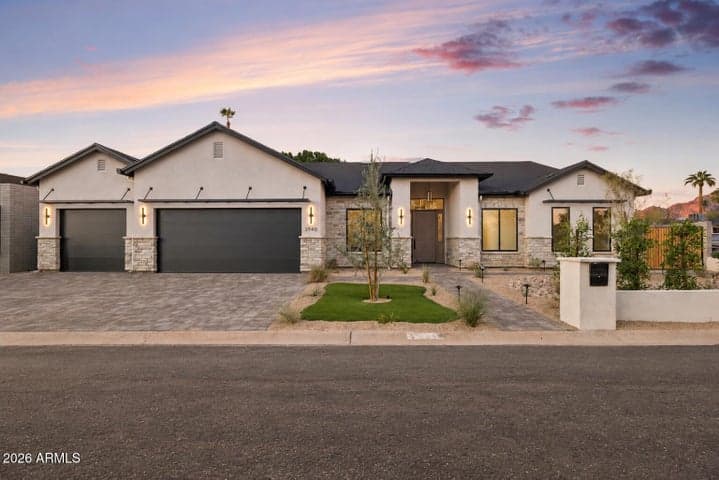 3948 E MONTEROSA Street, Phoenix, AZ