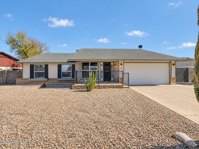 10819 W FRIER Drive, Glendale, AZ