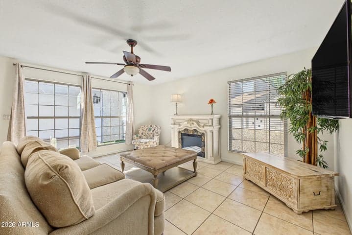 15423 N 2ND Place, Phoenix, AZ