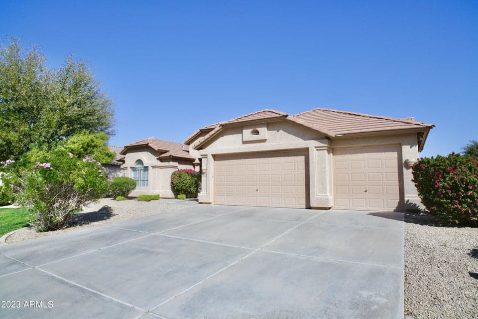 4683 S OLEANDER Drive, Chandler, AZ 85248 — photo 1 of 51