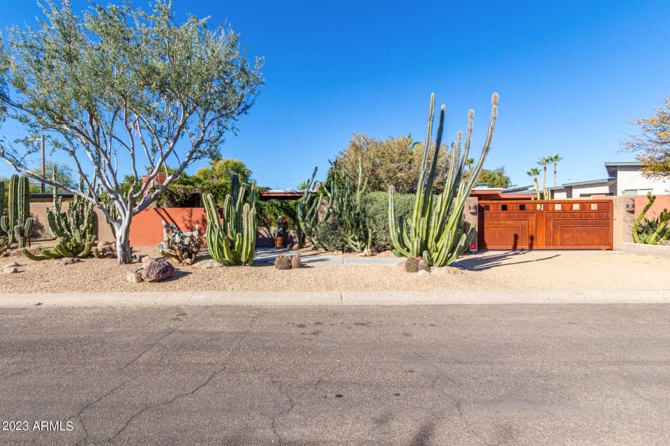 5018 N 71st Place, Paradise Valley, AZ 85253 — photo 1 of 22