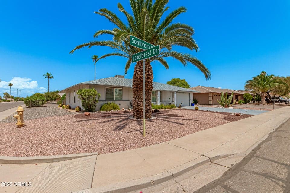 10146 W SOMBRERO Circle, Sun City, AZ 85373 — photo 1 of 24
