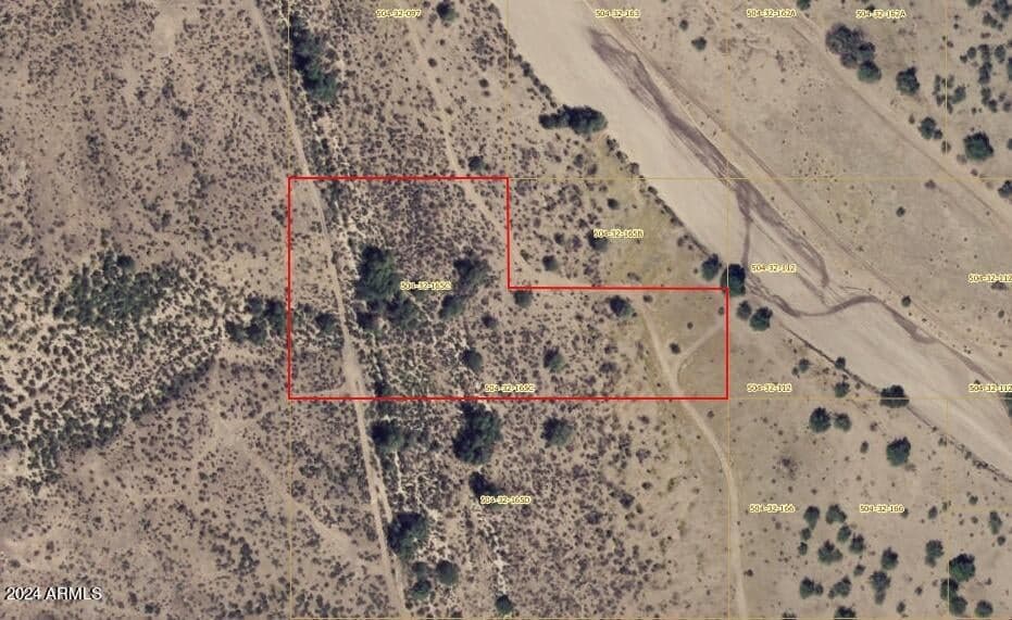 0 W - -, Tonopah, AZ 85354 — photo 1 of 1