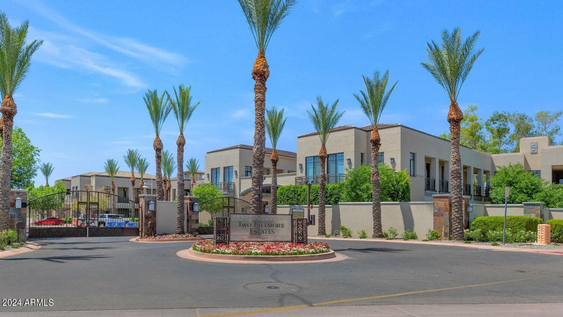 2 E Biltmore Estates Drive 101, Phoenix, AZ 85016 — photo 1 of 32