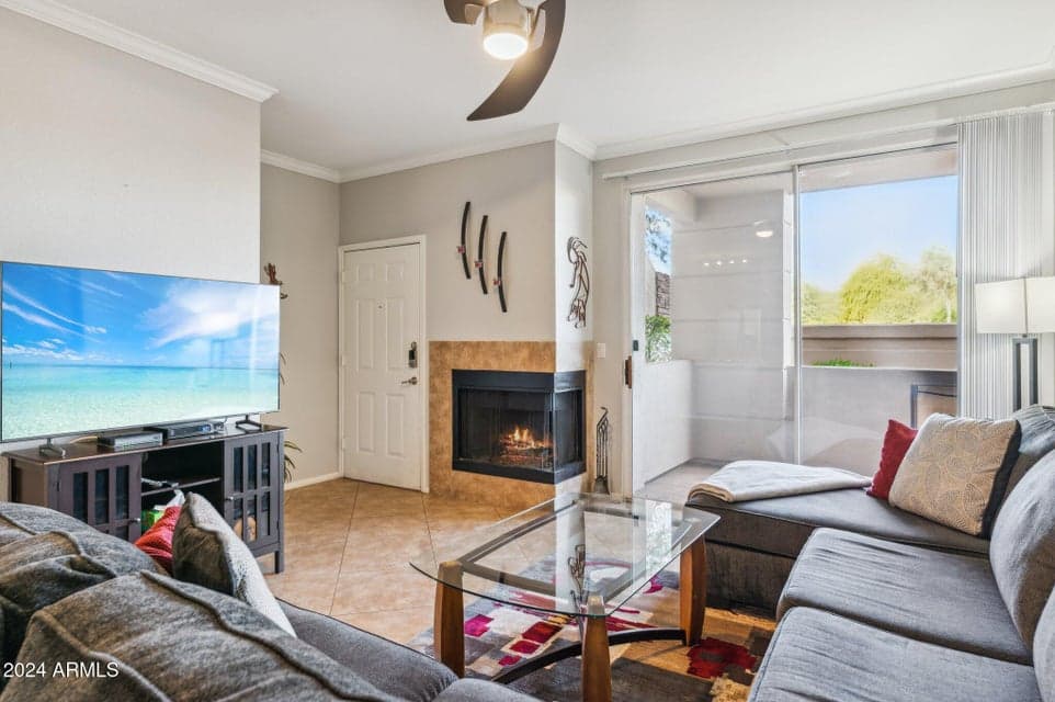 772 Sq ft. Largest one bed floor plan
