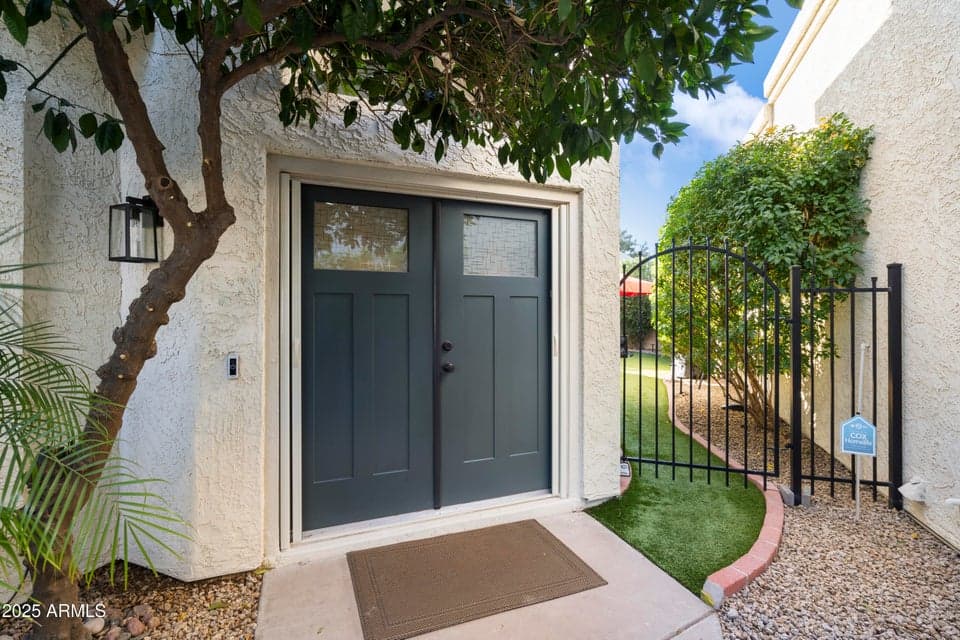 9690 N 105TH Street N, Scottsdale, AZ 85258 — photo 1 of 41