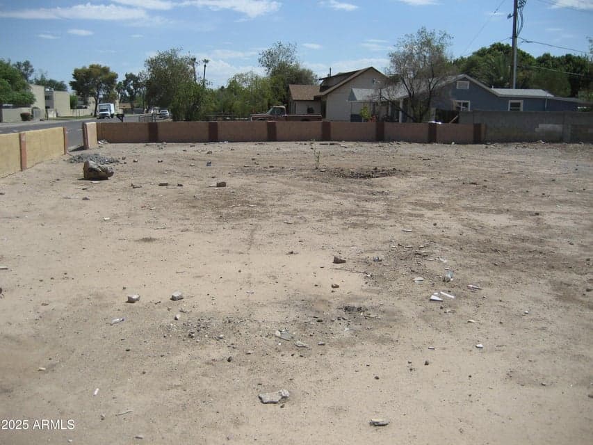 2105 W ELM Street 1, Phoenix, AZ 85015 — photo 1 of 9