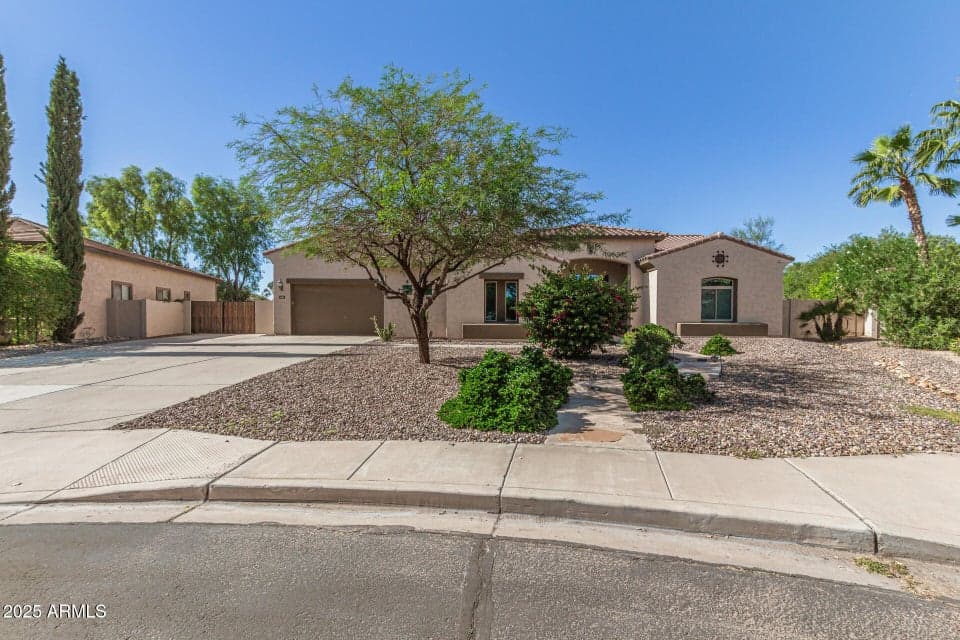5440 S DRAGOON Drive, Chandler, AZ 85249 — photo 1 of 43
