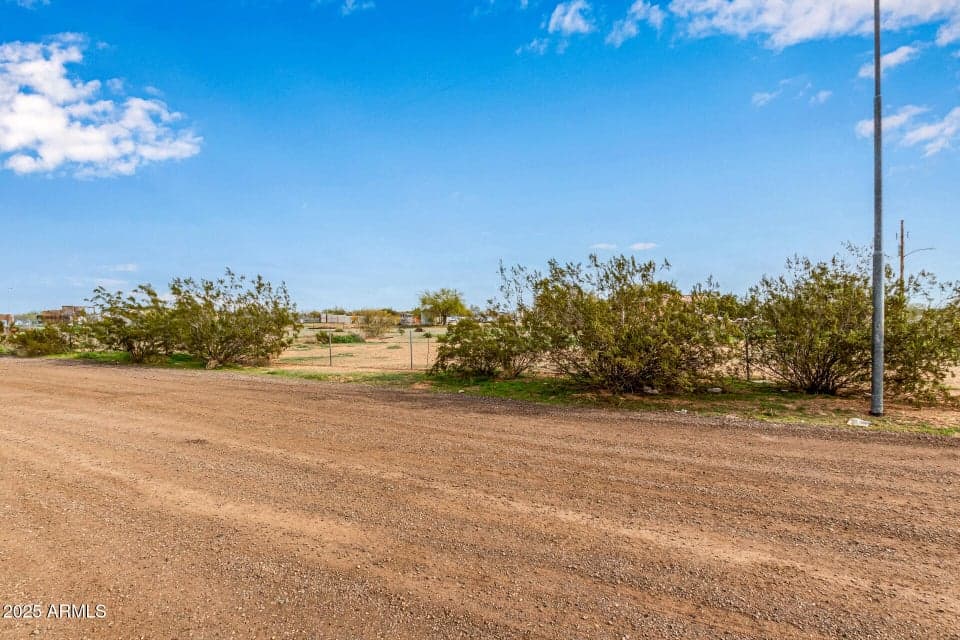 17334 W NORWICH Drive 29, Surprise, AZ 85387 — photo 1 of 4