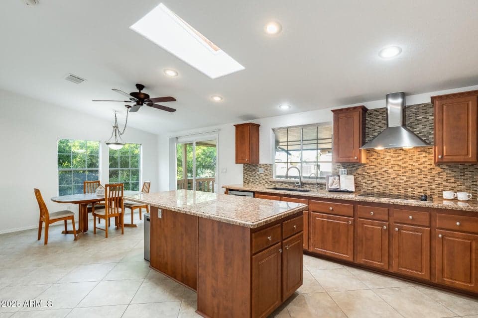 7373 E US HIGHWAY 60 128, Gold Canyon, AZ 85118 — photo 1 of 26