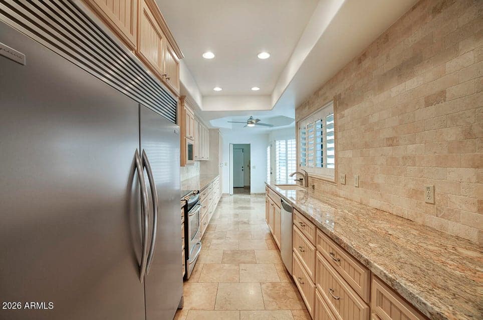 77 E MISSOURI Avenue 49, Phoenix, AZ 85012 — photo 1 of 25