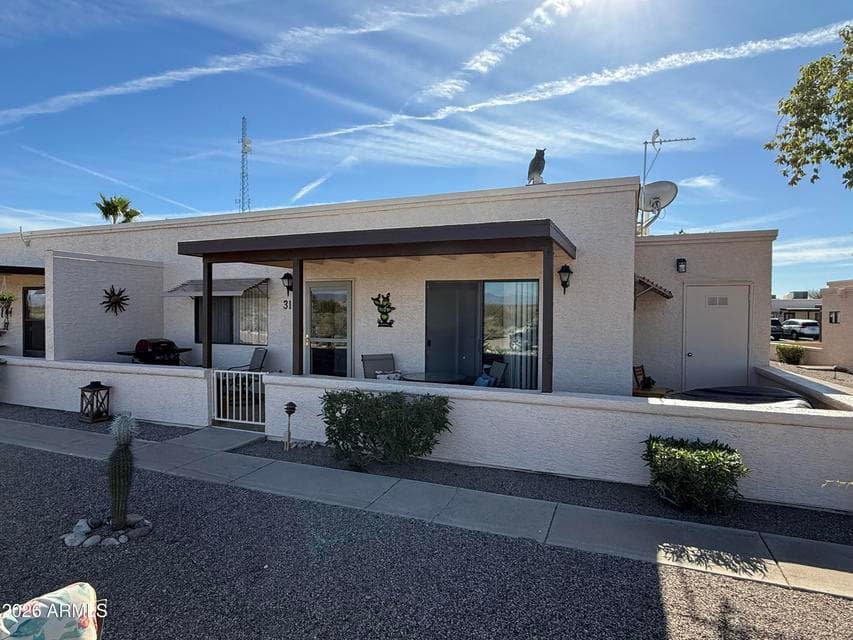 You'll love this quiet 1BR/1BA condo with the most amazing views!