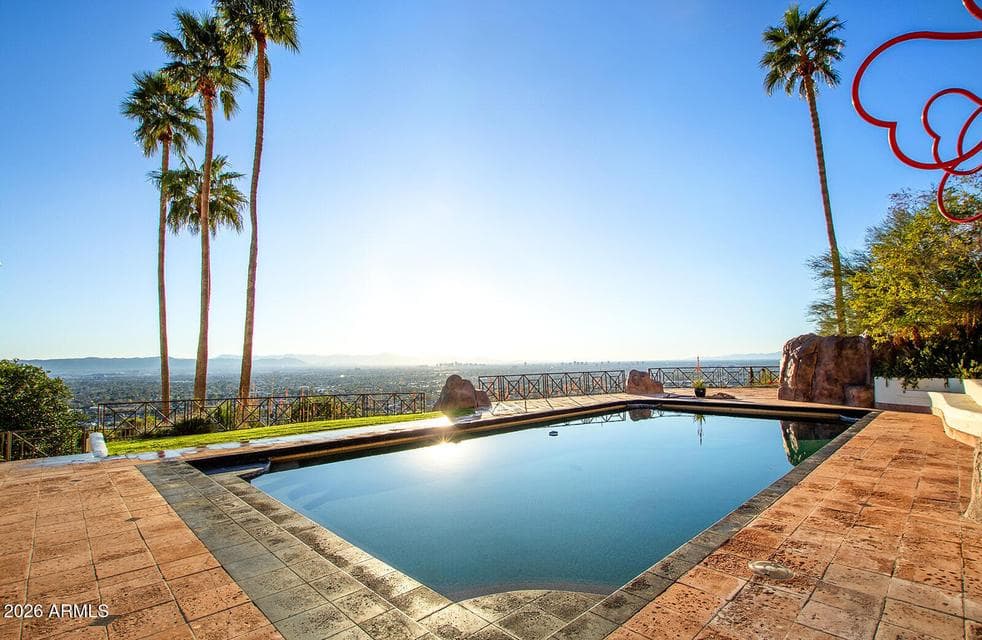 5400 E VALLE VISTA Road 4, Phoenix, AZ 85018 — photo 1 of 72